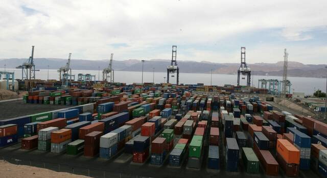 这是约旦亚喀巴港的资料照片（2013年9月摄）。新华社发（阿布·胡希摄）