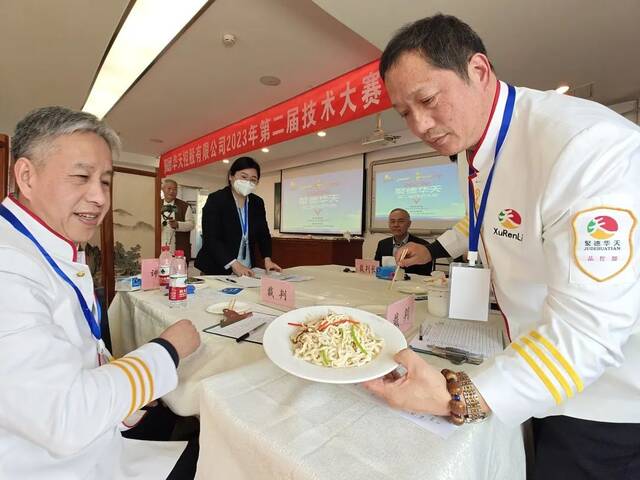 复刻“断档”菜 研创融合菜——西城区18家餐饮老字号157名骨干厨师赛厨艺