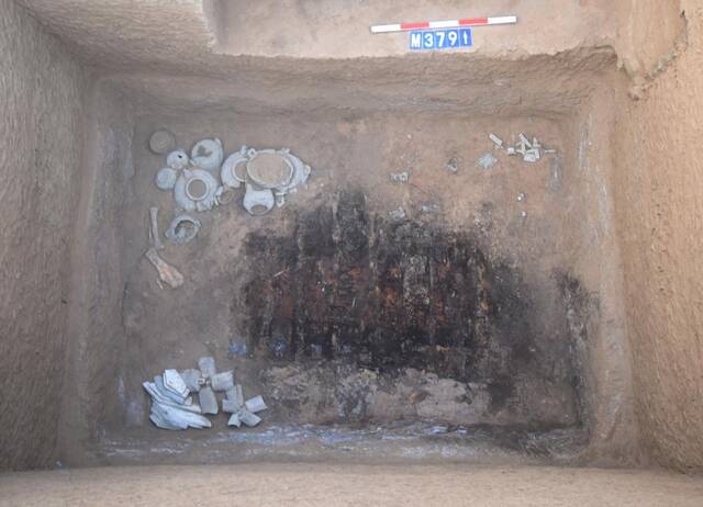 图为河南三门峡陕州城墓地遗址四鼎贵族墓葬M379。（三门峡市文物考古研究所供图）