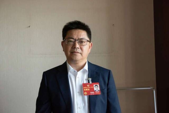 全国政协委员、重庆医科大学校长黄爱龙。（受访者供图）