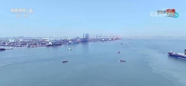 工厂“智造”升级 港口出海繁忙 中国外贸展现勃勃生机