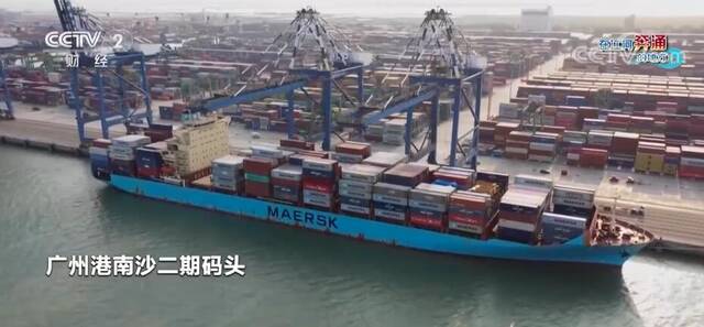 工厂“智造”升级 港口出海繁忙 中国外贸展现勃勃生机