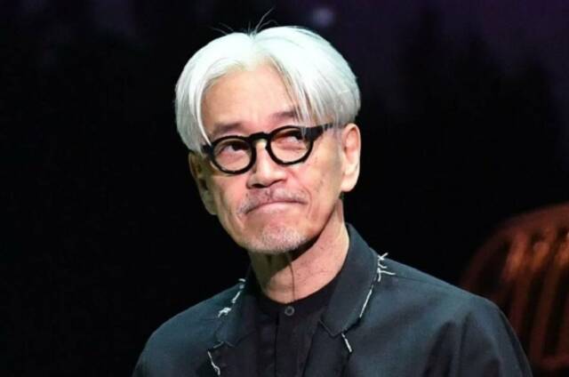 坂本龙一