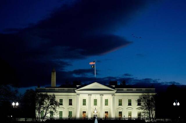 资料图片：这是1月20日在美国首都华盛顿拍摄的白宫。新华社记者刘杰摄