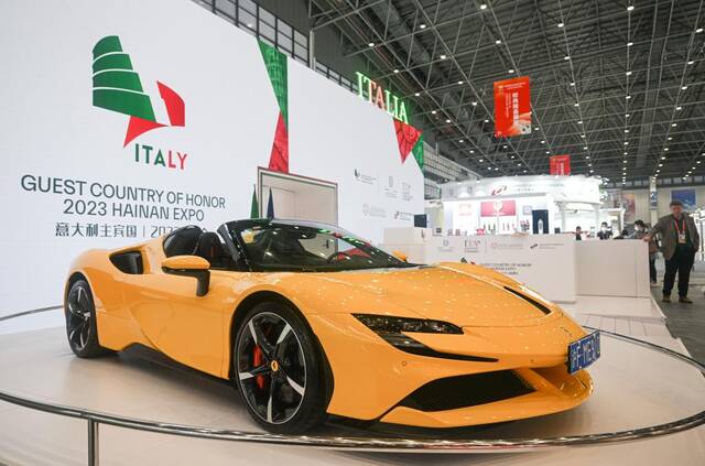 这是第三届中国国际消费品博览会意大利主宾国展台（4月8日摄）。新华社记者蒲晓旭摄