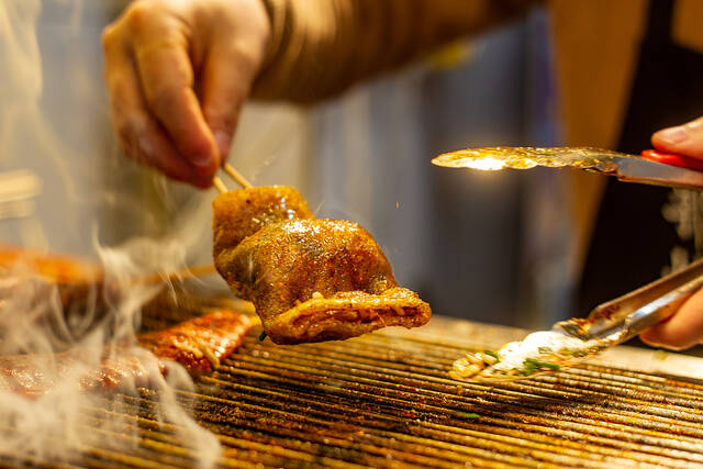烤苕皮是川渝地区的特色视觉中国图