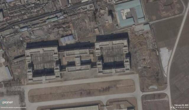 卫星照片显示：朝鲜在平壤郊外集结部队，或为祖国解放战争胜利70周年阅兵式准备