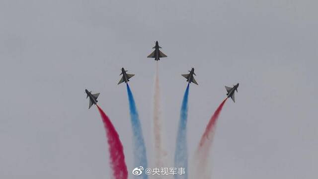 中国空军：八一飞行表演队换装歼-10C后将首出国门