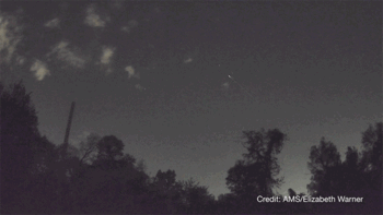 厄塔宝瓶座流星雨爆发在5月4-5日晚上达到高峰