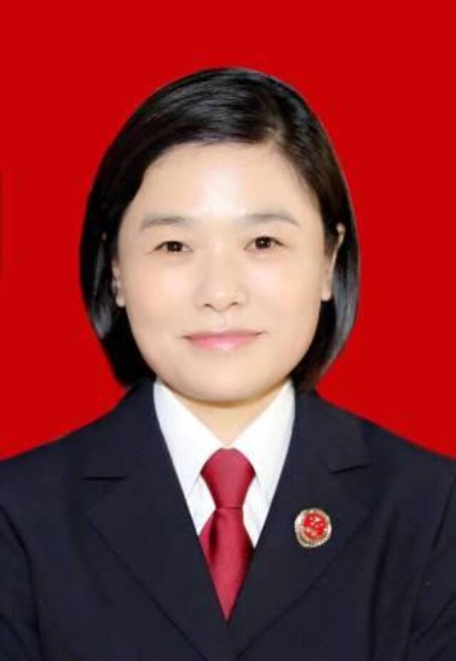 江苏省盐城市人民检察院党组成员、副检察长李勤