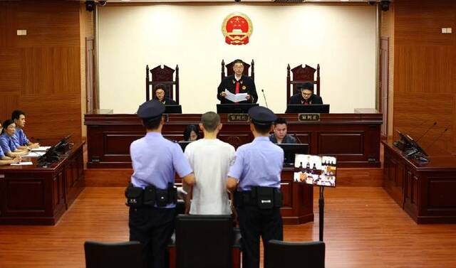 吴谢宇二审维持死刑，二审辩护律师称将继续代理死刑复核阶段