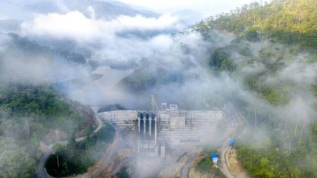 老挝怀拉涅河水电站机组实现“三天两投”