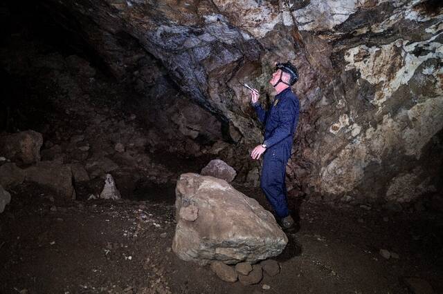 古生物学家在南非发现世界上已知最古老的墓地属于20万年的纳莱迪人