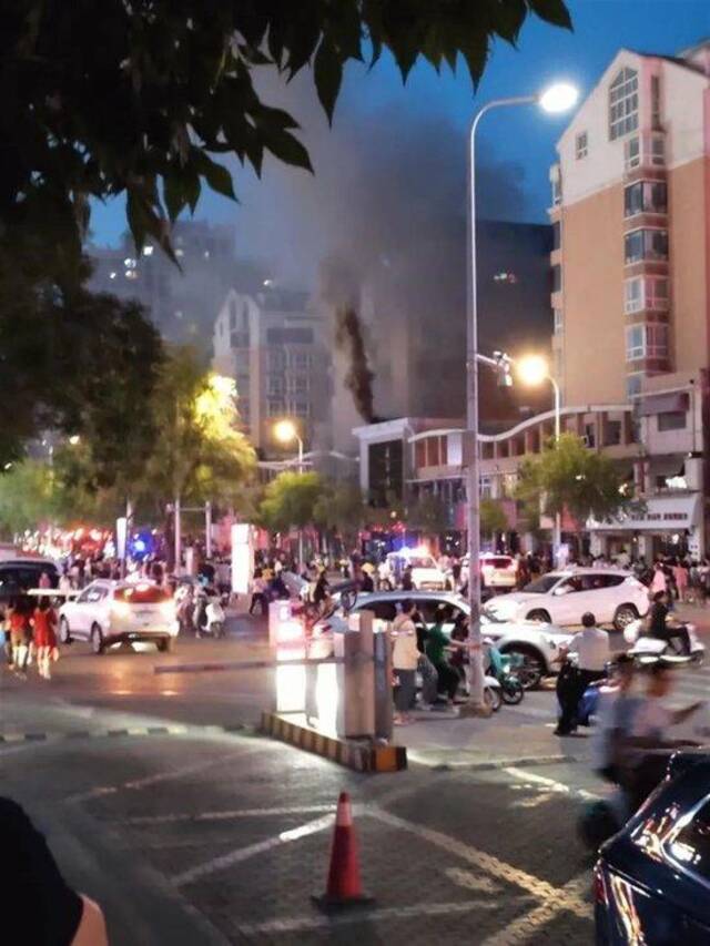 银川烧烤店爆炸事故 警方已介入调查