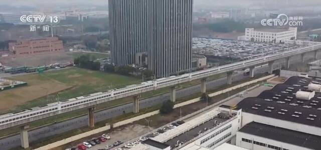 沪苏两地实现主城轨道交通联通 推进长三角交通基础设施互联互通