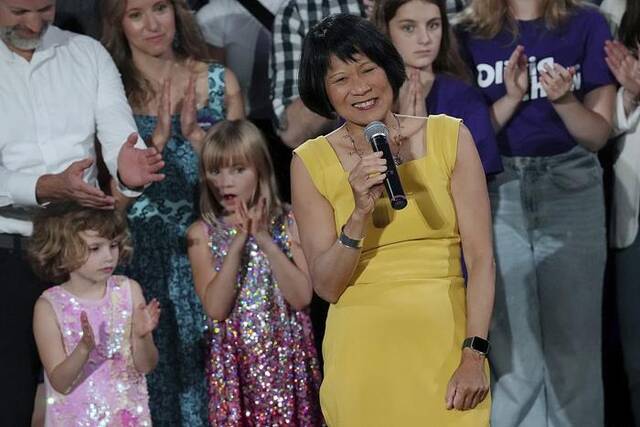 邹至蕙在102名候选者中脱颖而出，多伦多迎来首位华裔女市长