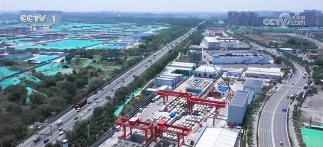 北京东六环改造工程西线隧道贯通 预计明年建成通车