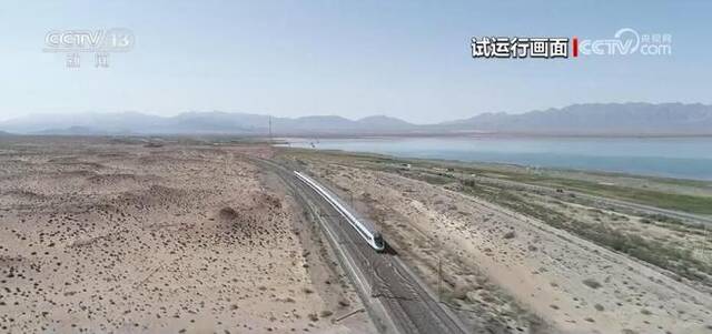 青藏铁路迈入动车时代 “复兴号”今起将在西宁至格尔木段正式运营