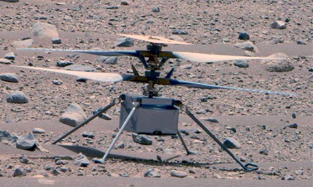 美国宇航局的火星直升机在失去联系63天后“打电话回家”