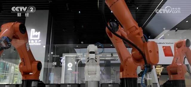 家电业向“智造”转型升级 企业加速推动工业机器人布局