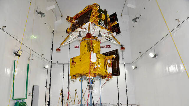 印度发射历史性的月船3号月球车登陆月球南极