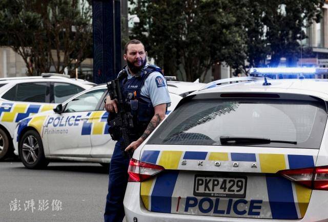 外媒：新西兰总理就奥克兰市枪击事件发表讲话，向遇难者家属表慰问