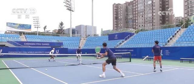 大运来了·敢打敢拼！中国大学生网球队积极备战