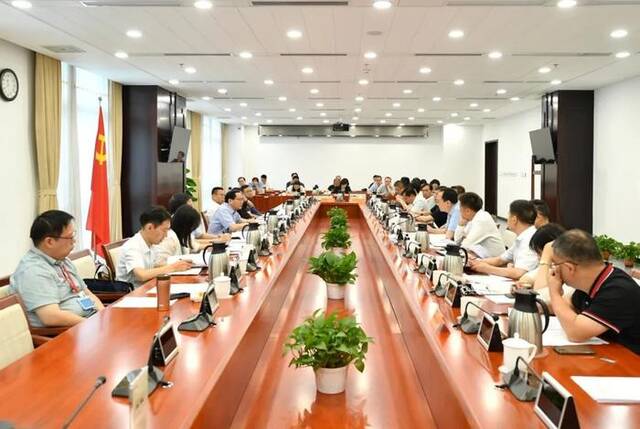 京津冀联合办首次主任办公会会议现场。图源：北京市发改委