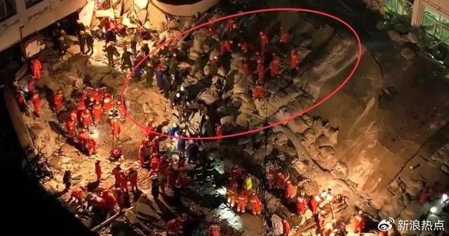 黑龙江齐齐哈尔体育馆坍塌事故已致9人死亡