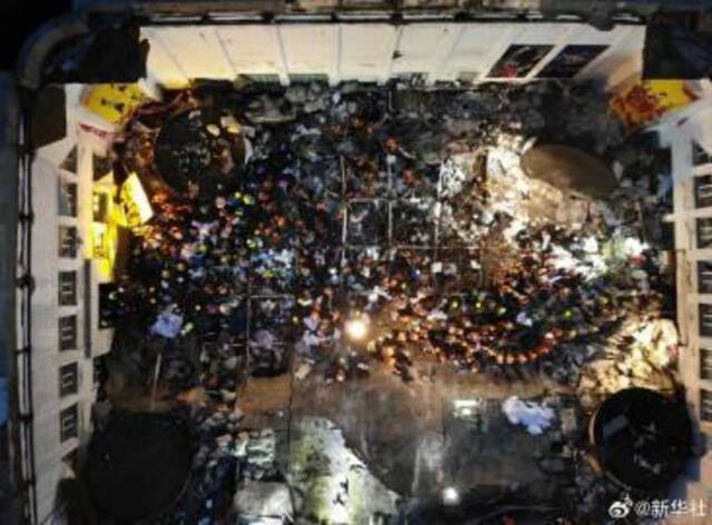 齐齐哈尔体育馆坍塌事故已致10人死亡 尚有1人被困