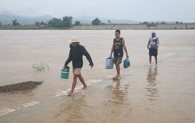 台风“杜苏芮”登陆，菲律宾18万人受灾