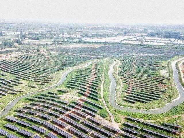 莺河马头山100兆瓦农光互补电站项目全景