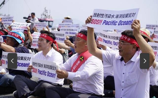 7月26日下午，韩国全国渔民会总联盟在全罗南道宝城郡栗浦码头举办活动，强烈反对日本核污染水排海（资料图）