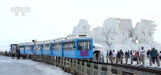 大美青海旅游热度蹿升 “天空之镜”引爆游客打卡热情