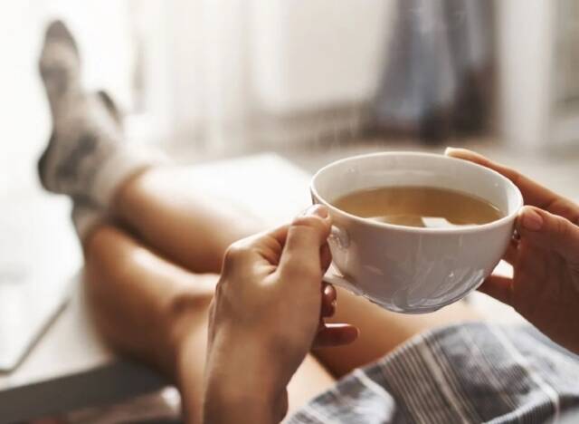 长期饮茶，可缓解失眠带来的菌群、代谢紊乱