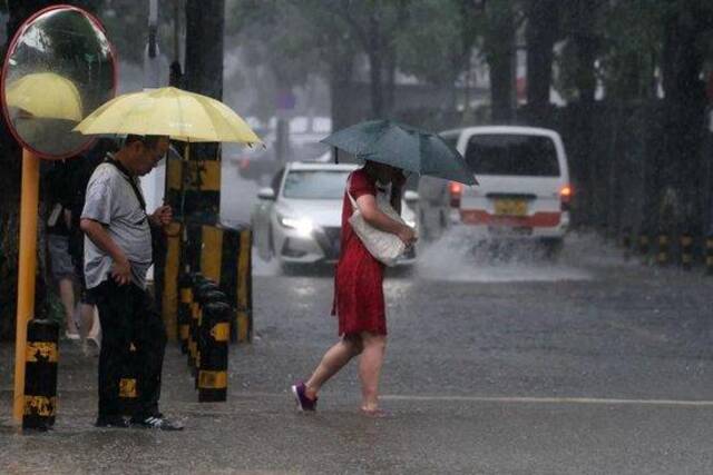 北京门头沟区强降雨已致2人死亡