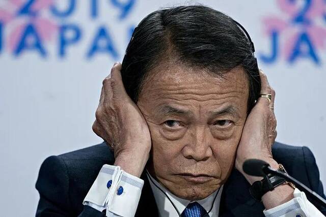 麻生太郎资料图。图源：视觉中国