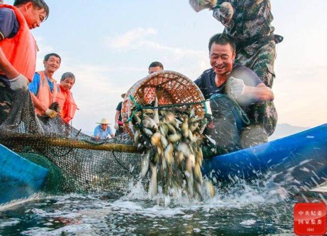 镜头丨齐关注共参与 助力生态文明建设