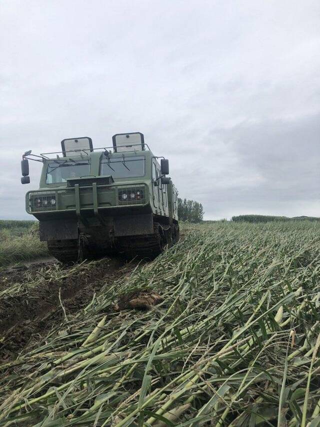 【抢险救灾 我们在前线】兵器工业集团哈一机集团蟒式全地形车助力抢修牡丹江海林市电力铁塔