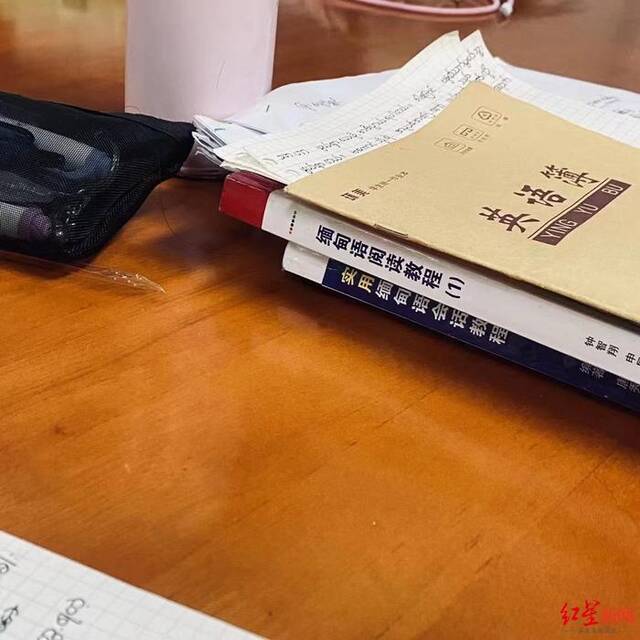 ▲陈希的朋友圈时常会晒一些和缅甸语专业有关的图