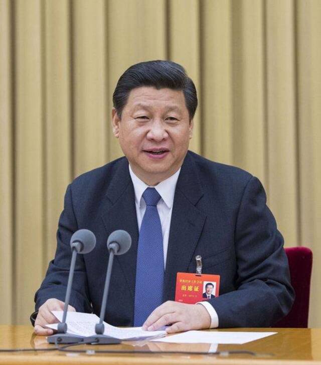 ↑2013年12月12日至13日，习近平参加中央城镇化工作会议并发表重要讲话。