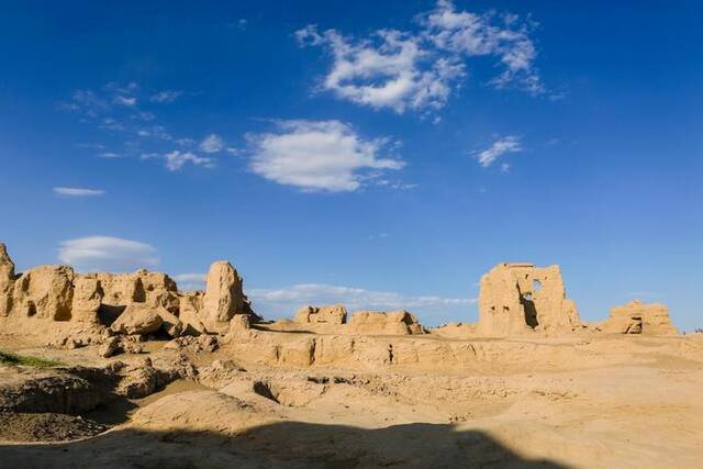 新疆吐鲁番市的交河故城景区（2023年6月24日摄）。新华社记者郝昭摄