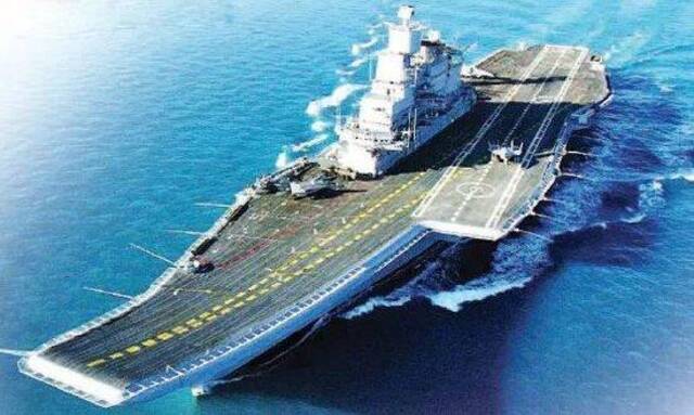 印度“维克拉玛蒂亚”号航母，原为俄罗斯基辅级航母“戈尔什科夫海军上将”号图：中国军网
