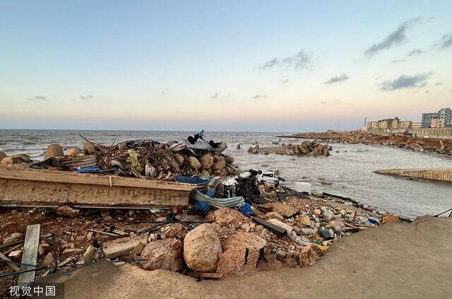 大坝垮塌导致上万人死亡！利比亚人的愤怒指向西方