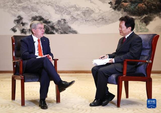 9月22日，国际奥委会主席巴赫在杭州接受新华社记者专访。新华社记者曹灿摄