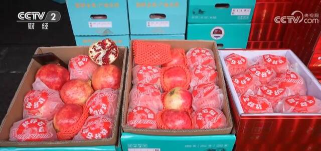 争“鲜”上市 国产进口水果供销两旺