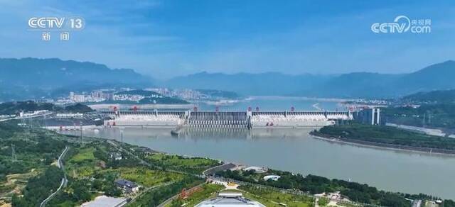 三峡电站34台机组全开运行 助力打造首届碳中和亚运会