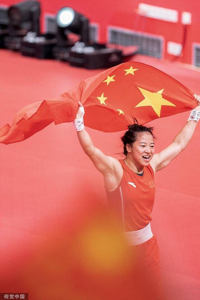 吴愉拿下女子拳击50公斤级金牌。