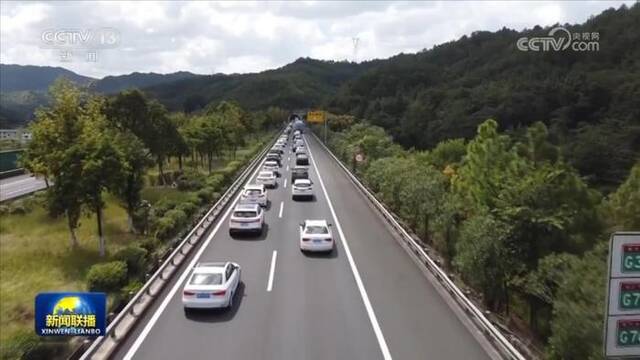 全国多地迎来返程客流