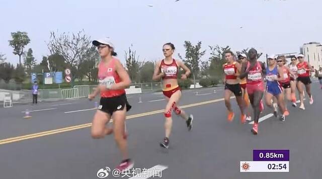 张德顺获得女子马拉松银牌！亚运会中国田径队19金11银9铜收官